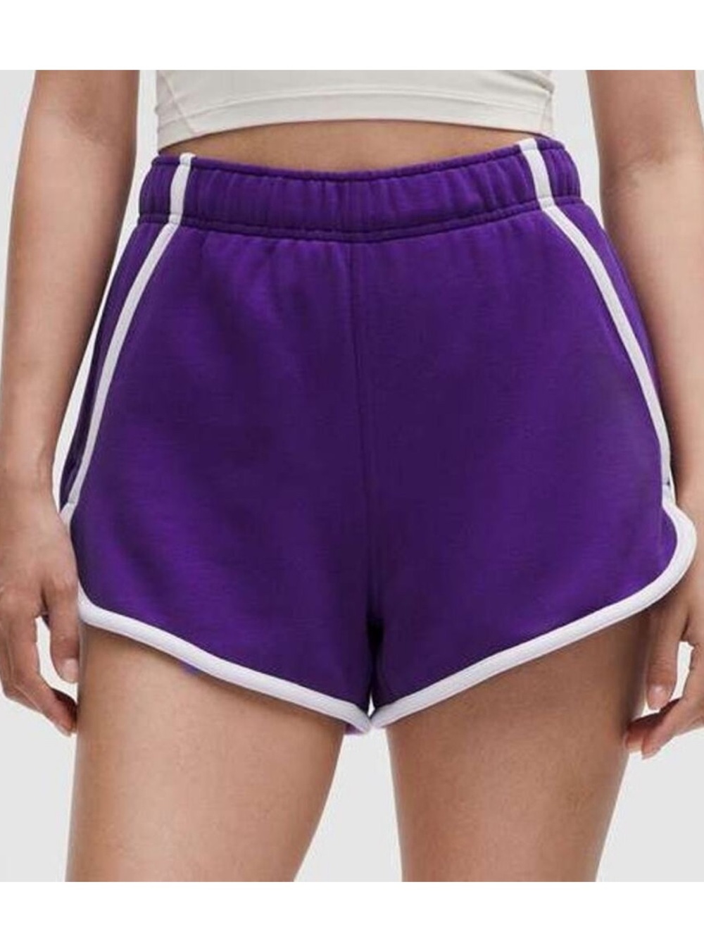 Lululemon Scuba Mid-Rise Oversized Short 3" Trim Purple Women's Size XS